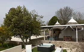 Trulli In Contrada